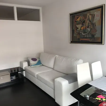 Kings Apartments